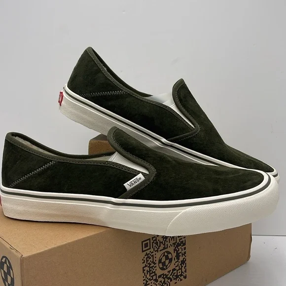 Vans Men's Green Classic Slip-On Slip-On Vr3 SfSherpa Grape Leaf/Marshma